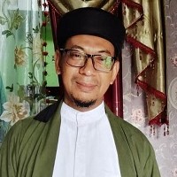 Dr. KH. Zuni Nurrochim,M.Ag